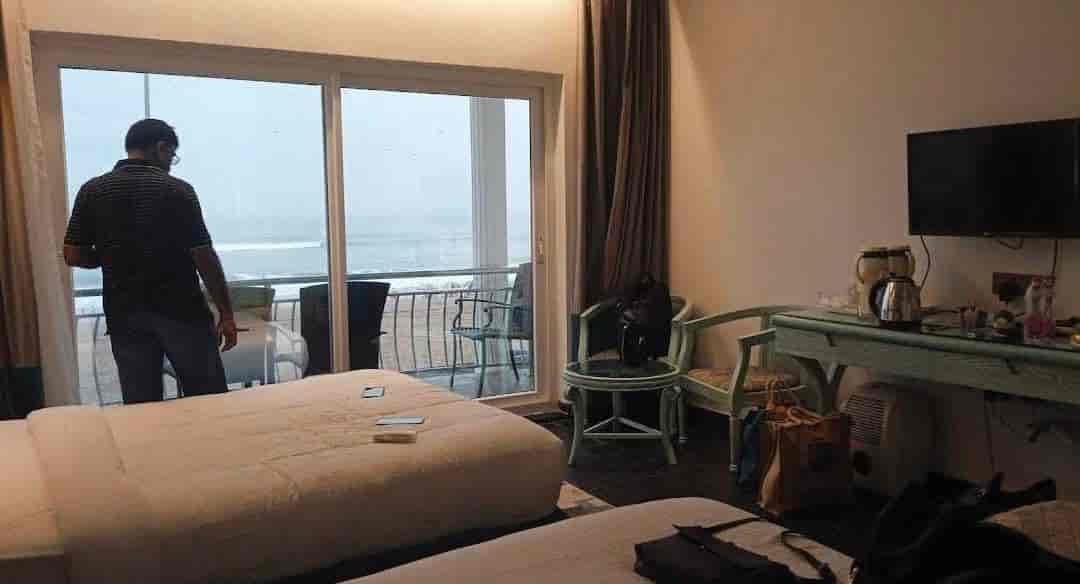 4 Bed Room
